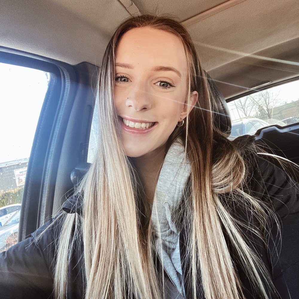 Meet your Posher, Emily